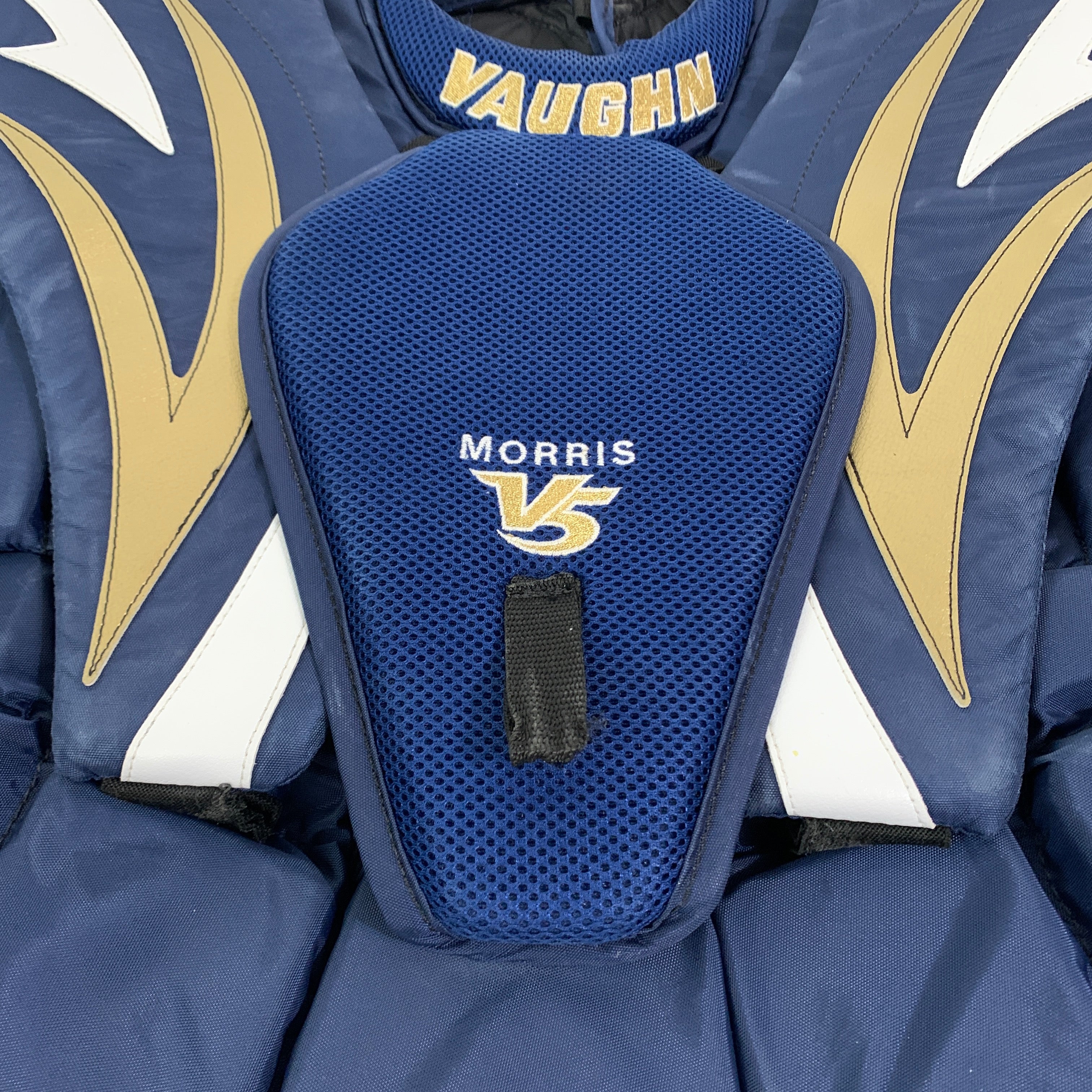Vaughn V5 7800 - Used Pro Stock Goalie Chest Protector (Navy/Gold)